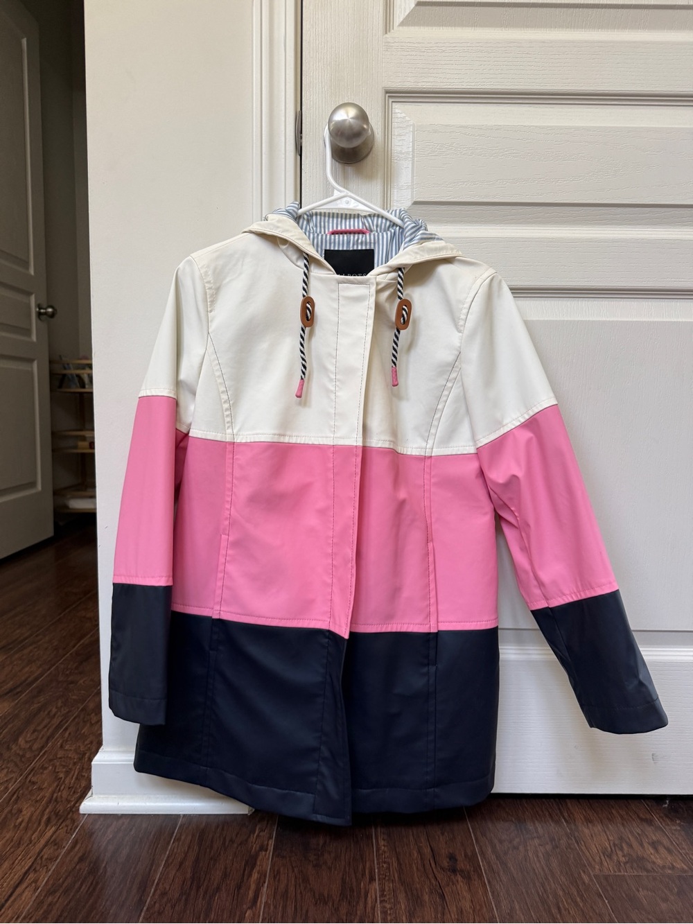 Women’s Colorblock Hooded Raincoat - Pink/White/Navy